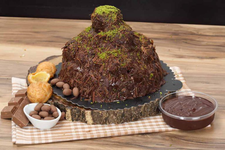 Profiterollü Pasta
